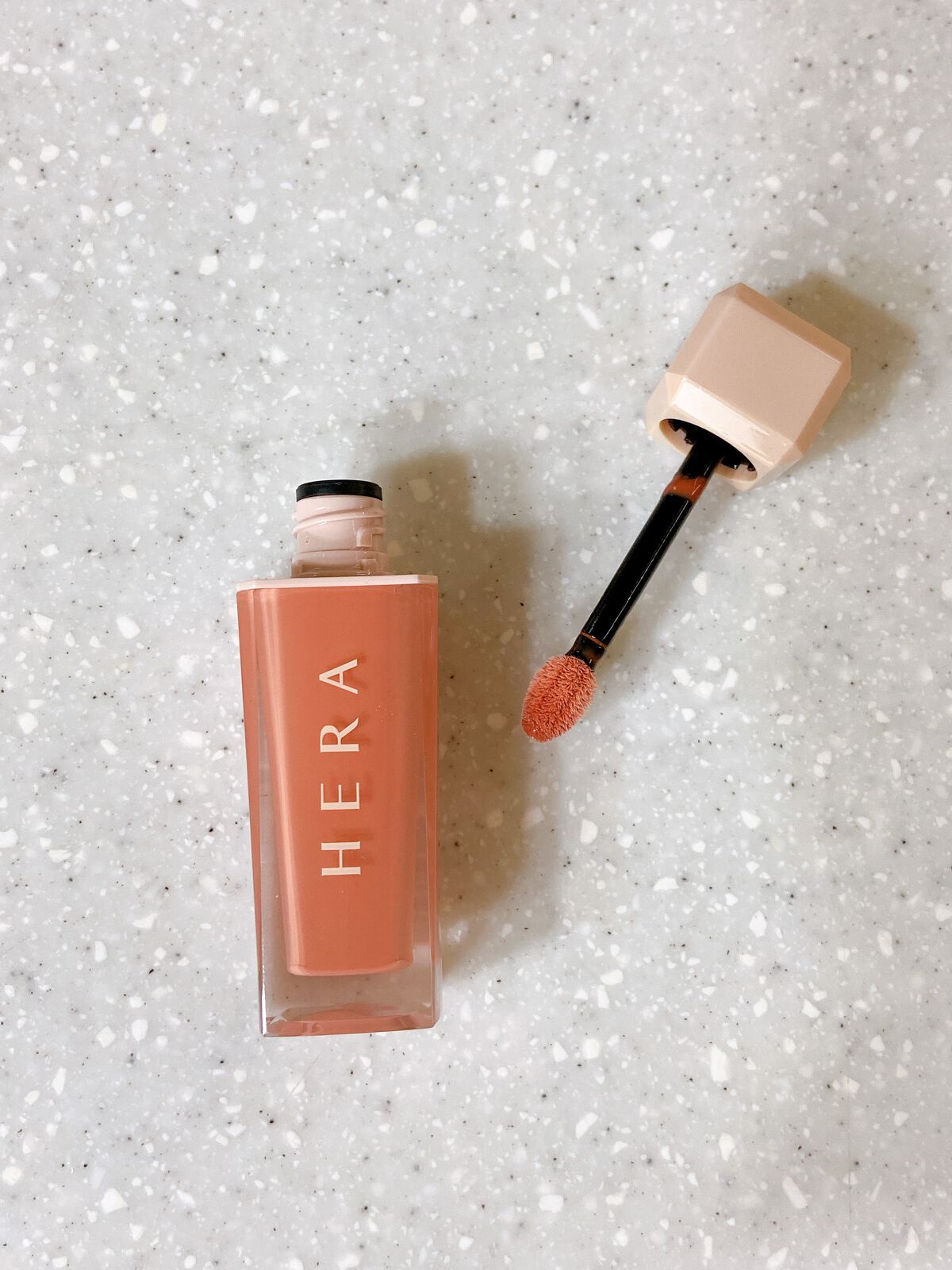 センシュアルスパイシーヌードグロス/HERA/リップグロスを使ったクチコミ（2枚目）