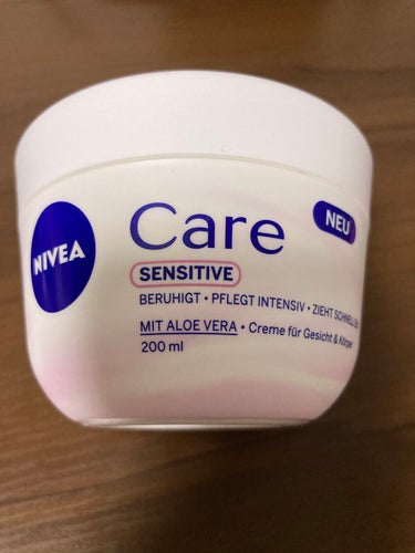 NIVEA CARE SENSITIVE/NIVEA(海外)/ボディクリームを使ったクチコミ（1枚目）