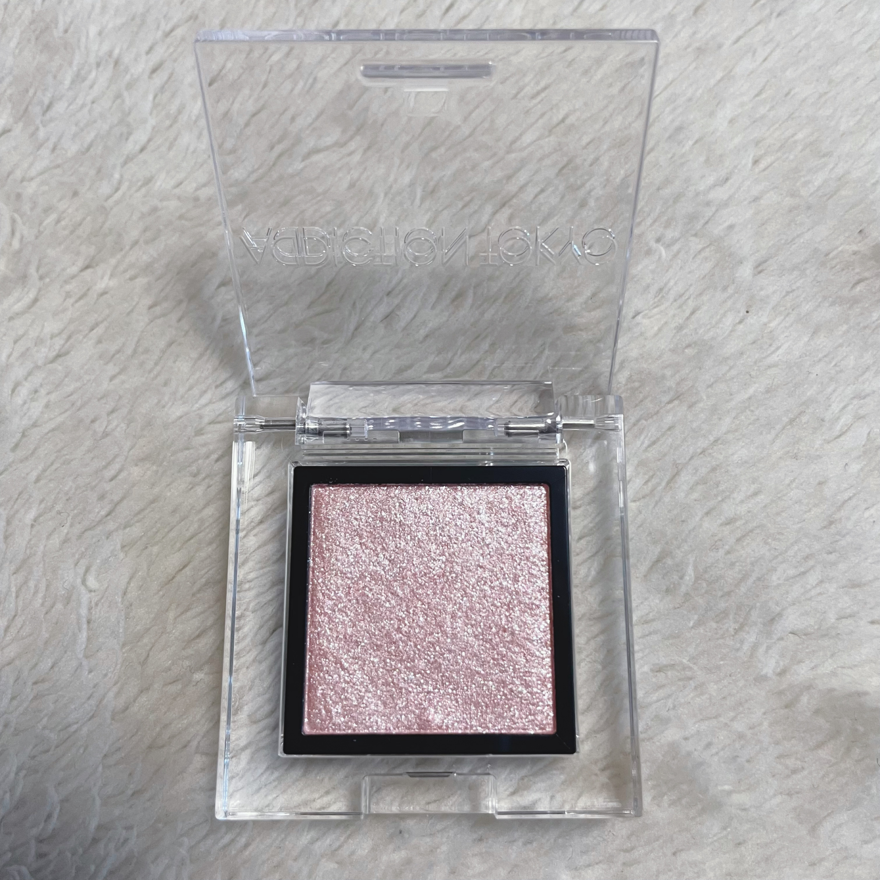 アディクション ザ アイシャドウ スパークル 012SP Tiny Ballerina/ADDICTION/単色アイシャドウを使ったクチコミ（2枚目）