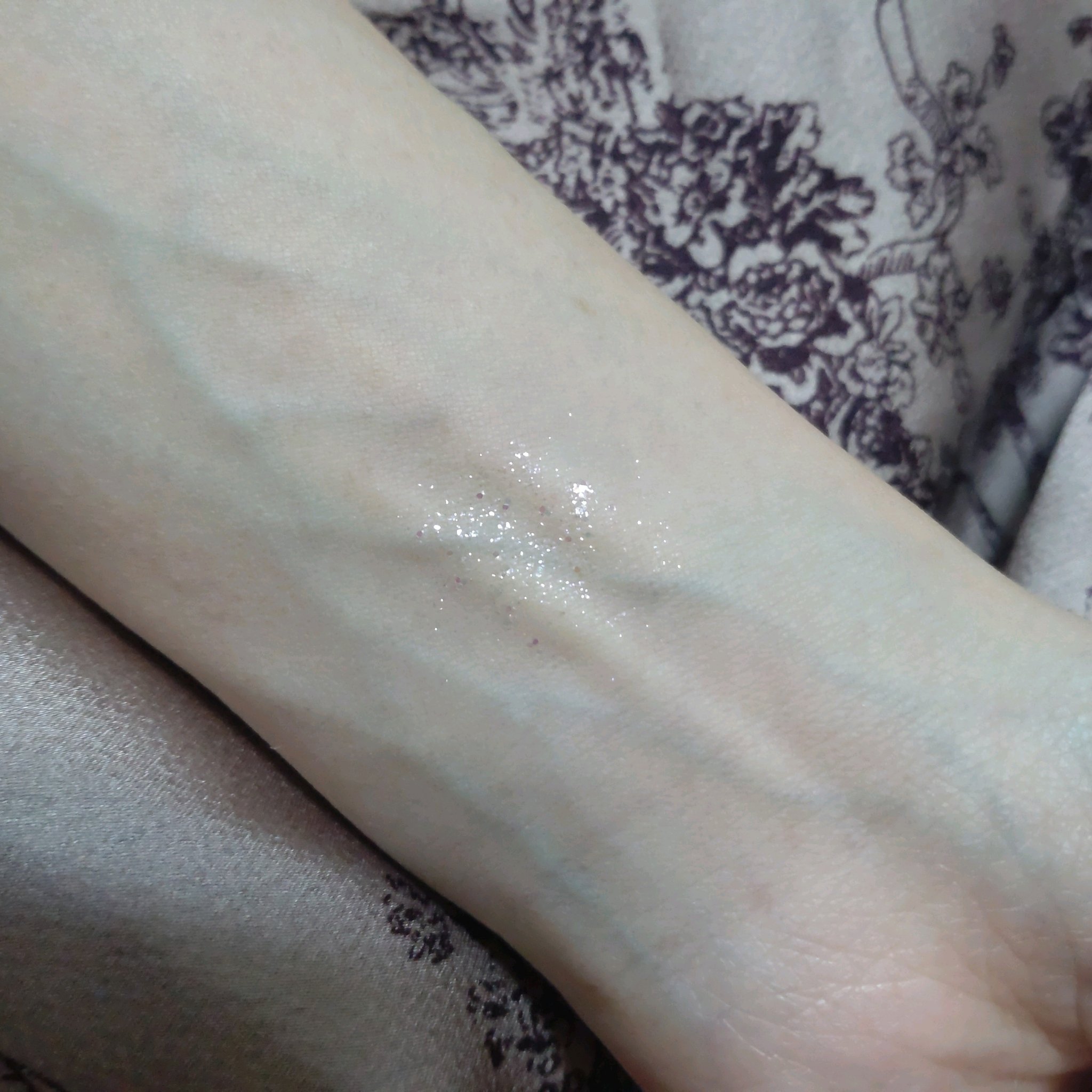 アゲ盛れグリッター 02 幻想桃色天使（ゲンソウモモイロテンシ）/ギャルズ コスメティックス/グリッターを使ったクチコミ（3枚目）