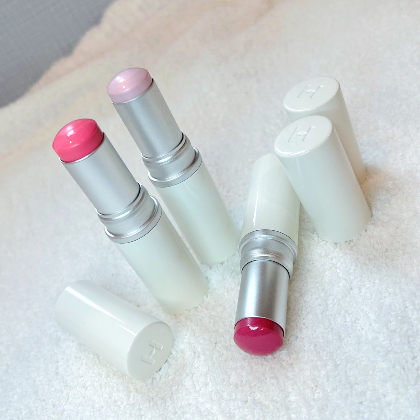 トゥルーディメンションラディアンスバーム/hince/スティックハイライトを使ったクチコミ(10枚目)