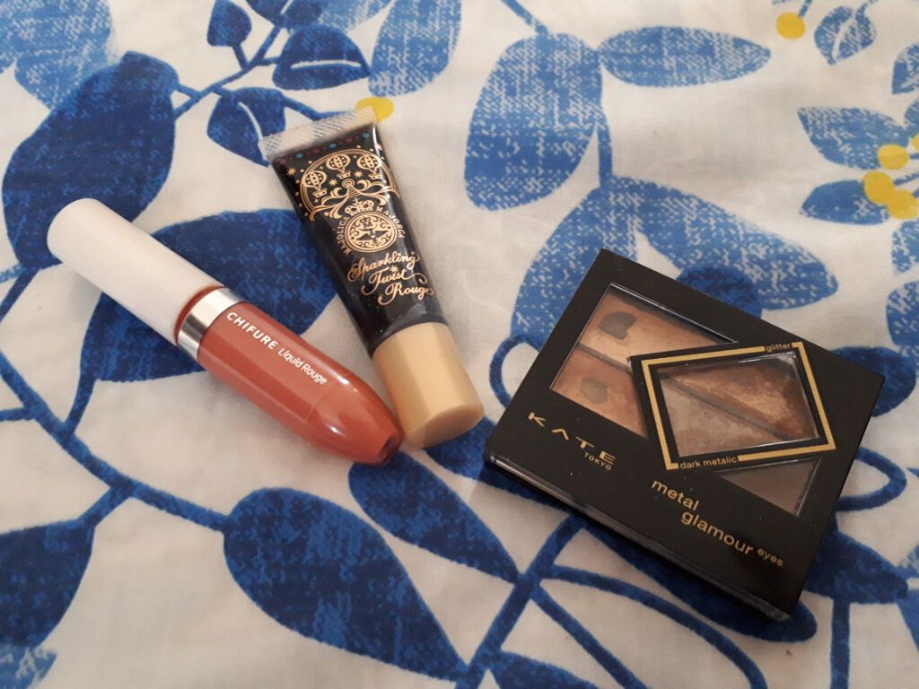 スパークリングツイストルージュ/MAJOLICA MAJORCA/リップグロスを使ったクチコミ（1枚目）