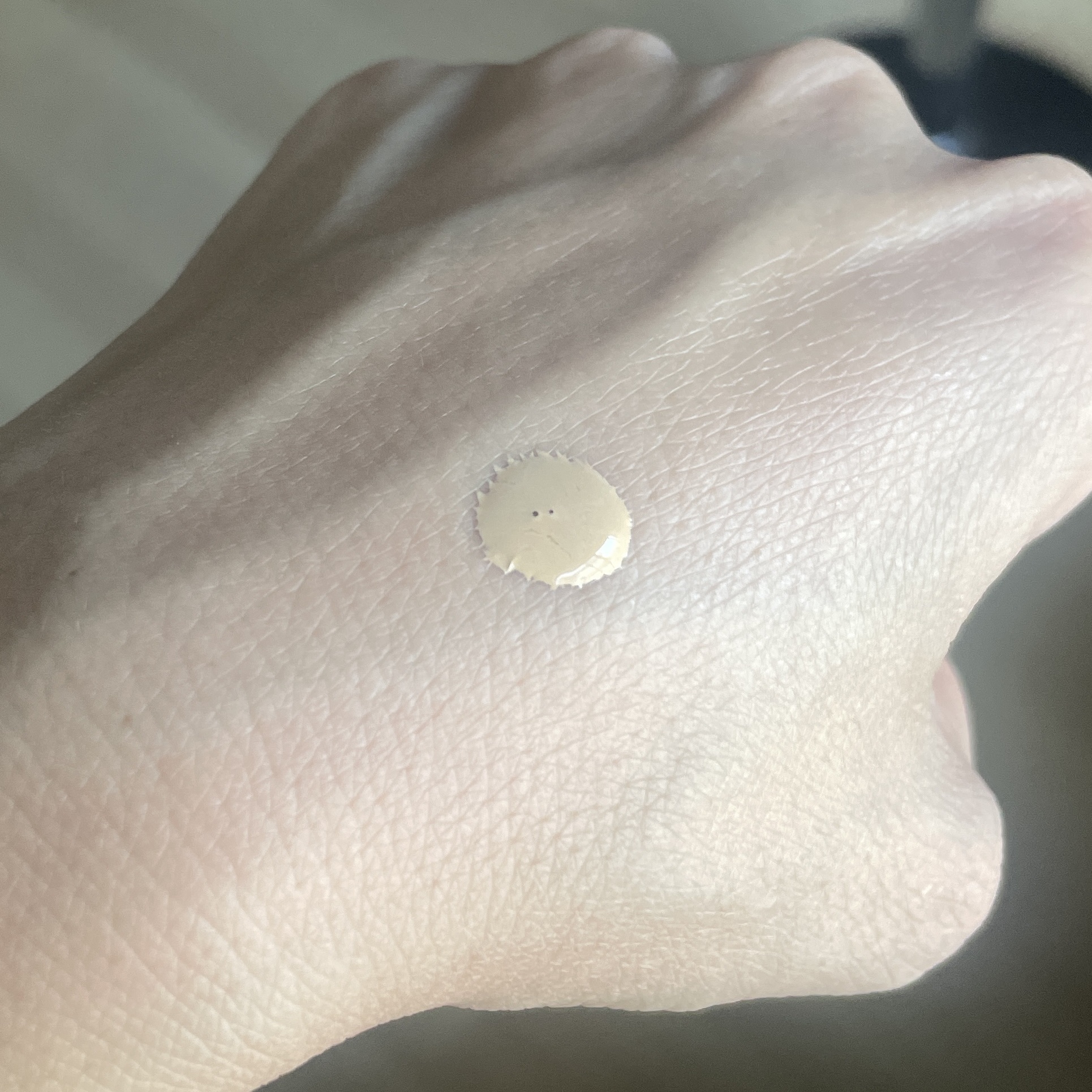 Celvoke スキンレゾネート リキッドファンデーションのクチコミ「
今日8月18日に発売したCelvokeの新作ファンデ🧚‍♀️
美容成分が83％配合の肌と一体.....」（2枚目）