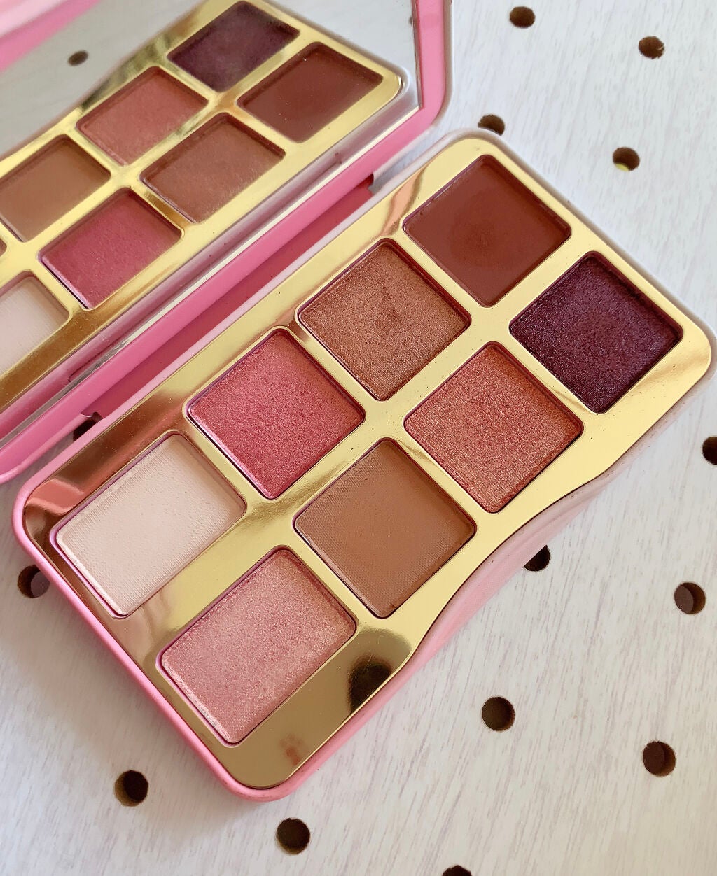ティックルドピーチ ミニ アイシャドウ パレット/Too Faced/アイシャドウパレットを使ったクチコミ(3枚目)