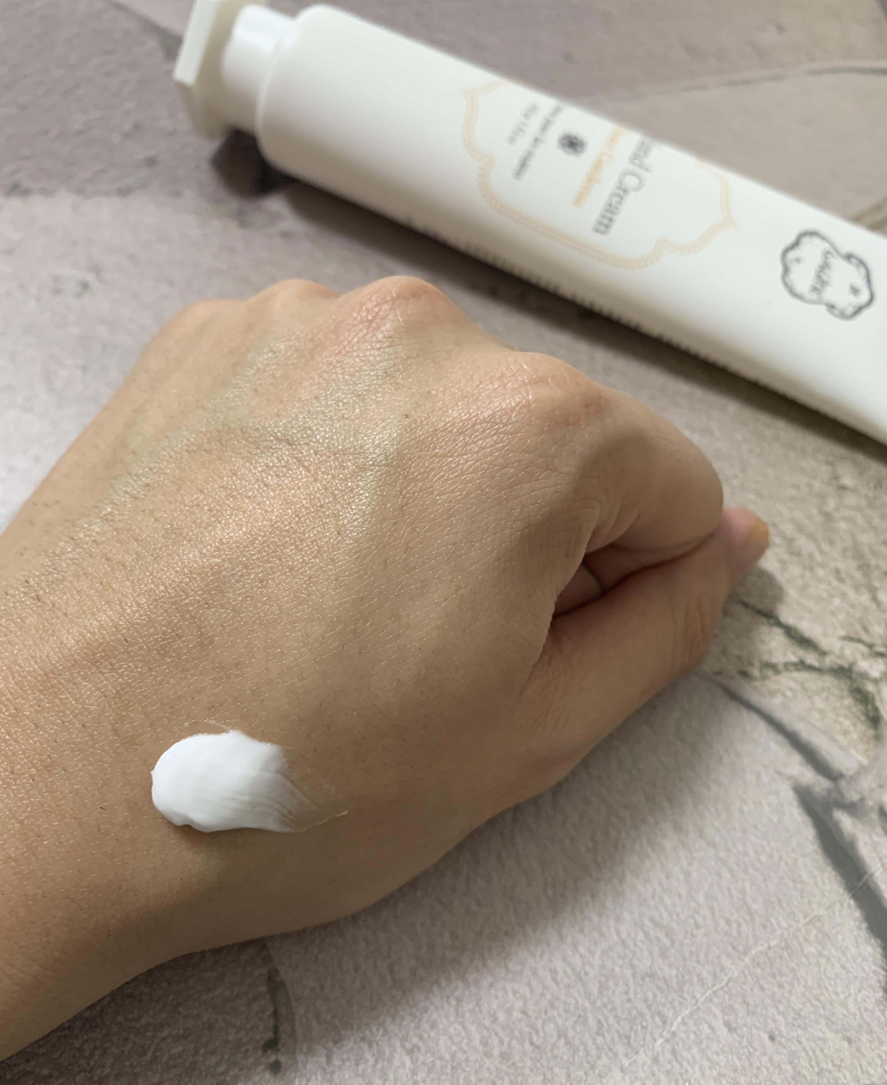 ピオニーガーデニア ハンドクリーム/Laline/ハンドクリームを使ったクチコミ（3枚目）