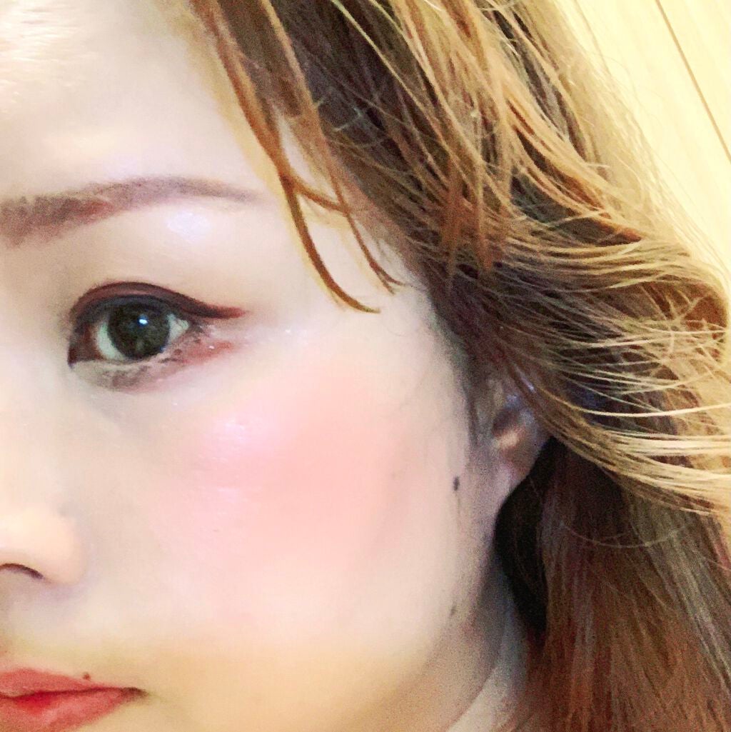 MegaGlo Highlighting Powder/wet 'n' wild/パウダーハイライトを使ったクチコミ(3枚目)