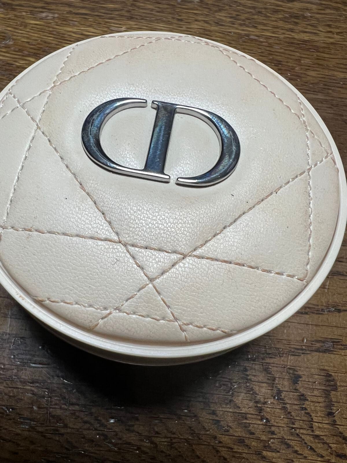 ディオールスキン フォーエヴァー クッション パウダー/Dior/ルースパウダーを使ったクチコミ(1枚目)