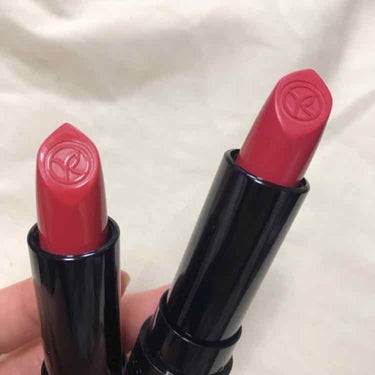 日本未入荷？らしいパリのブランド
YVES ROCHER(イヴ ロシェ)の
口紅をゲットしました〜💄

値段は忘れましたが、全然お高くなく、
お手頃な自然派化粧品の
ブランドとのこと💡💕

●1枚目写真