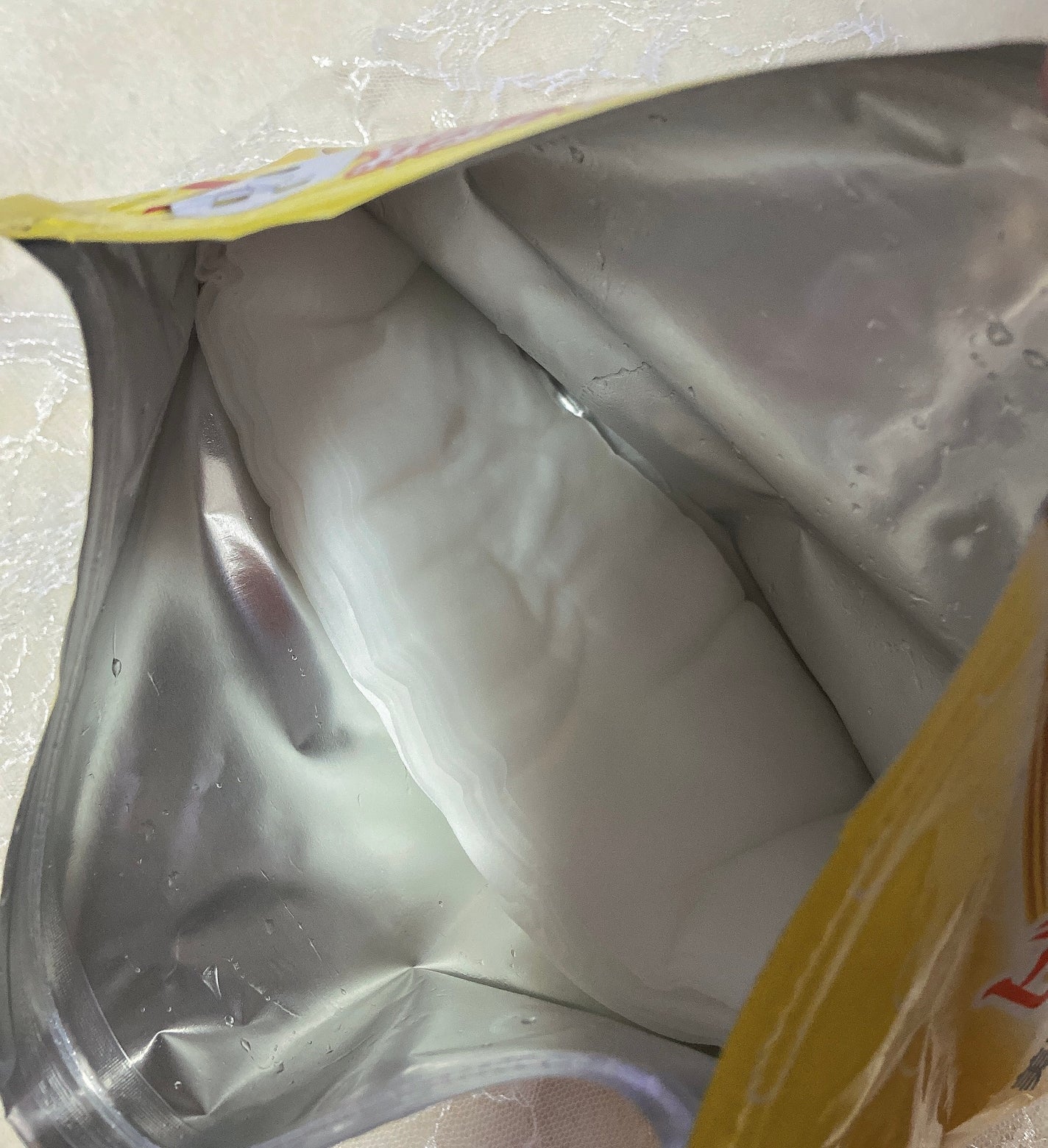 min on LIPS 「大好きなフェイスマスク✨ロート製薬メラノCC集中対策マスク 大..」(2枚目)