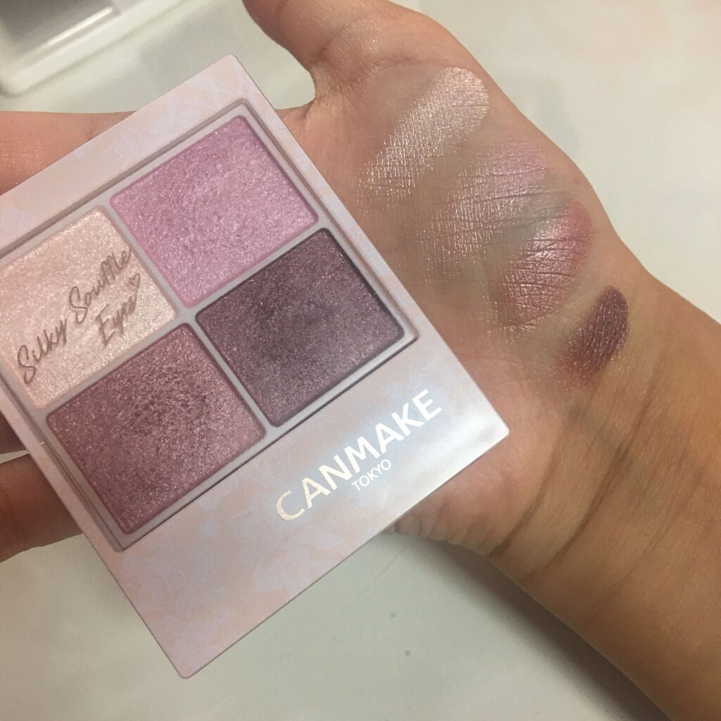 シルキースフレアイズ/キャンメイク/アイシャドウパレットを使ったクチコミ(2枚目)