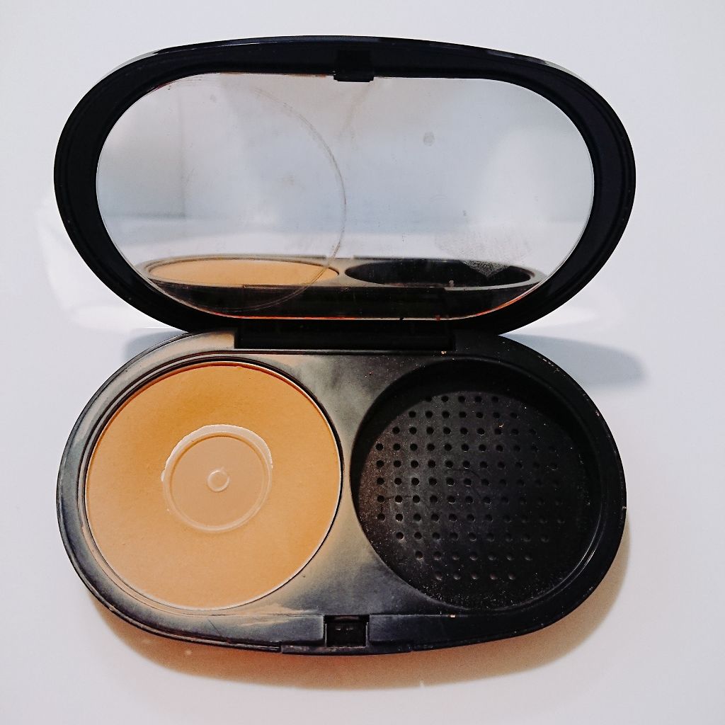 シルクウェットパウダー/セフィーヌ/パウダーファンデーションを使ったクチコミ（2枚目）