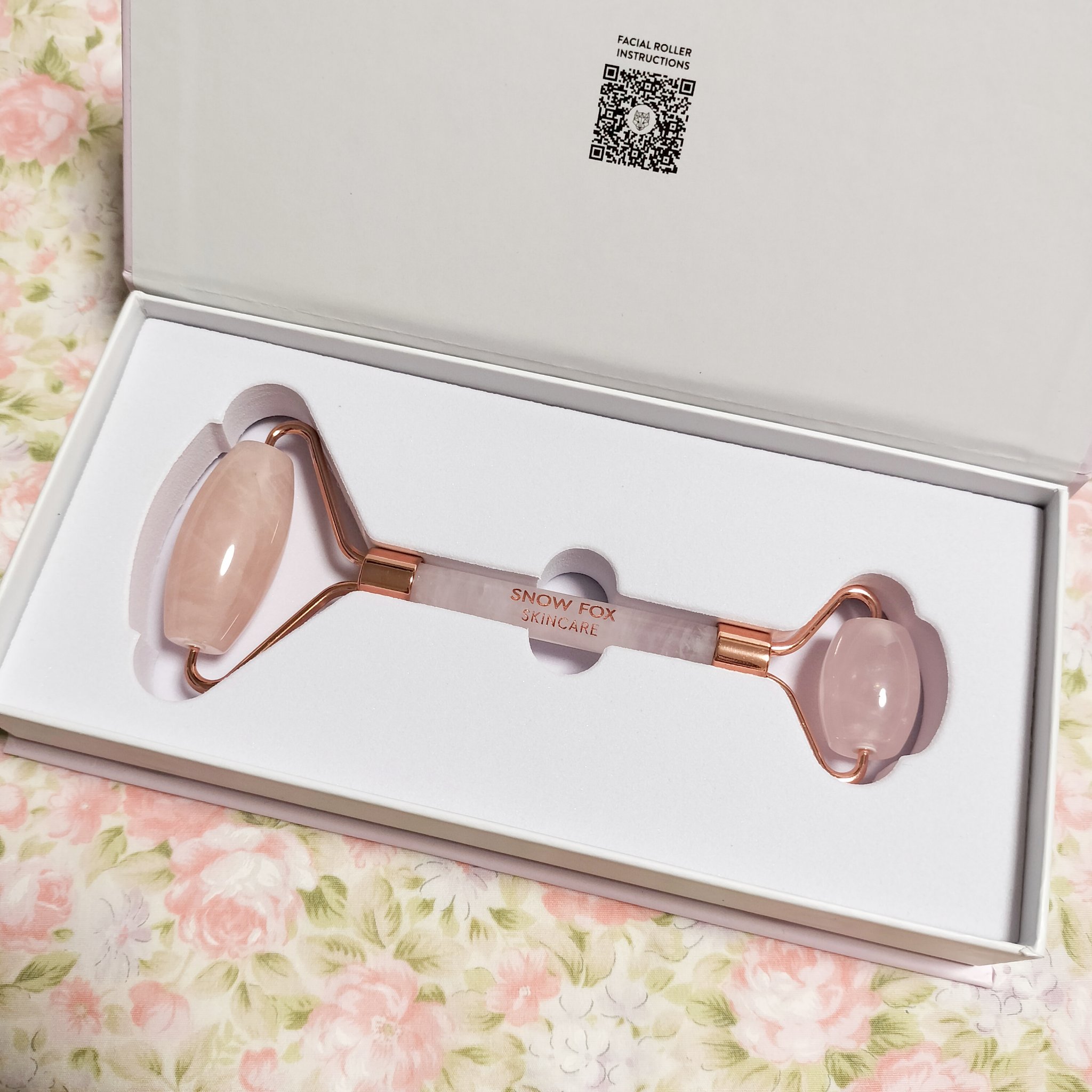 ローズ クォーツ フェイシャル ローラー/SNOW FOX SKINCARE/その他スキンケアグッズを使ったクチコミ（1枚目）