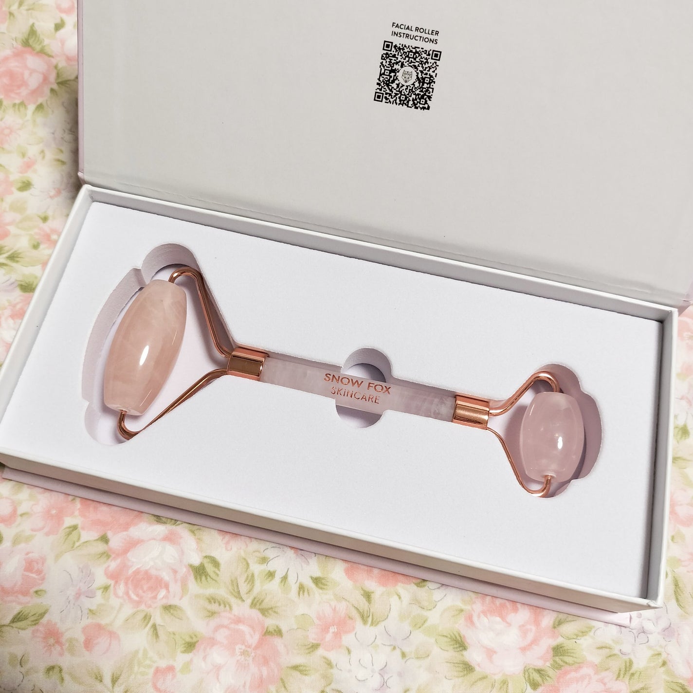 ローズ クォーツ フェイシャル ローラー/SNOW FOX SKINCARE/その他スキンケアグッズを使ったクチコミ(1枚目)