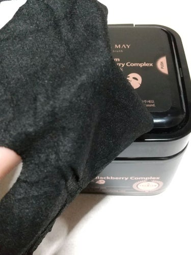 プレミアムイデベノンブラックベリーコンプレックスアンプルマスク/MARY&MAY/シートマスク・パックを使ったクチコミ（3枚目）