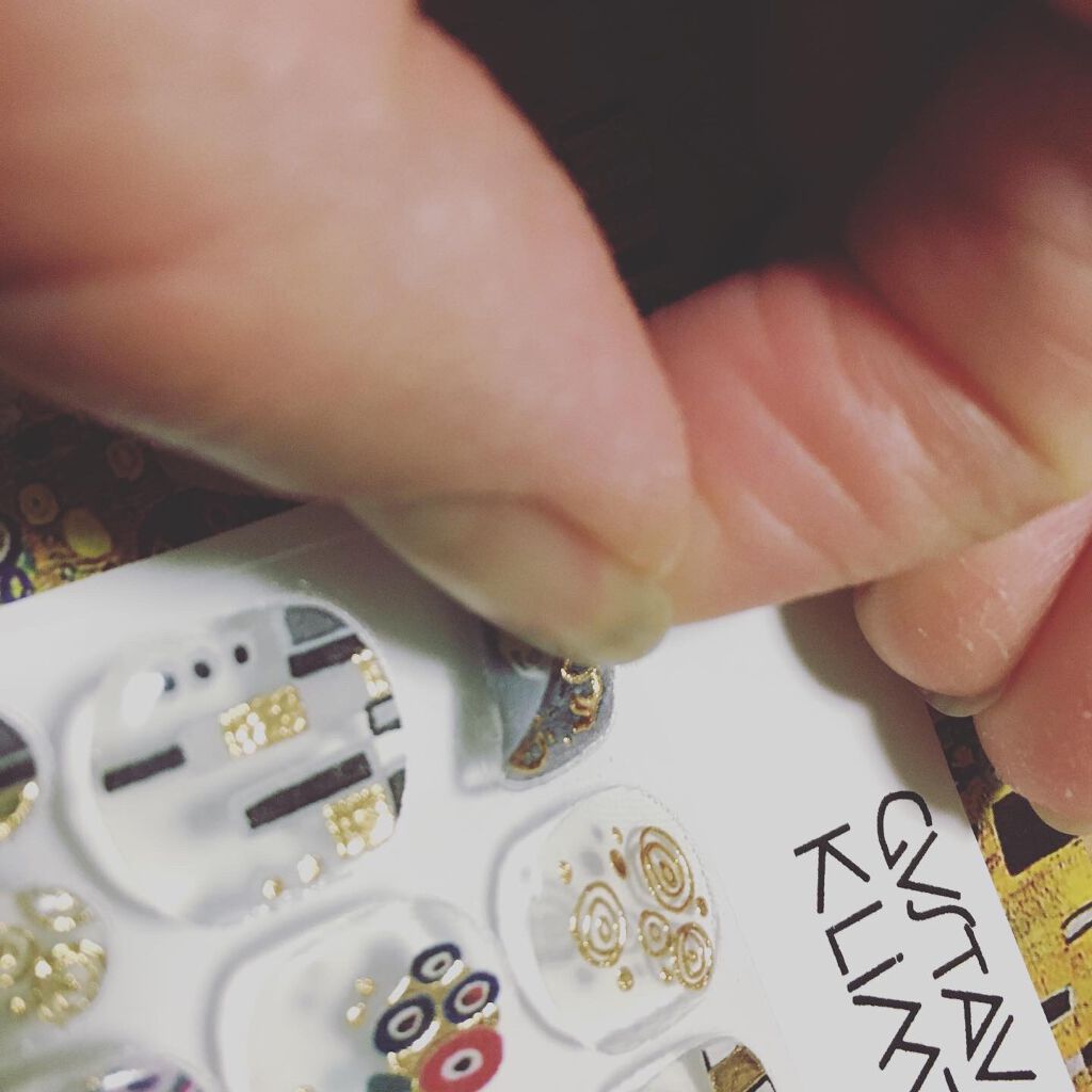 クリムトの世界をまとうネイルシールの会/フェリシモ/ネイルシールを使ったクチコミ(3枚目)