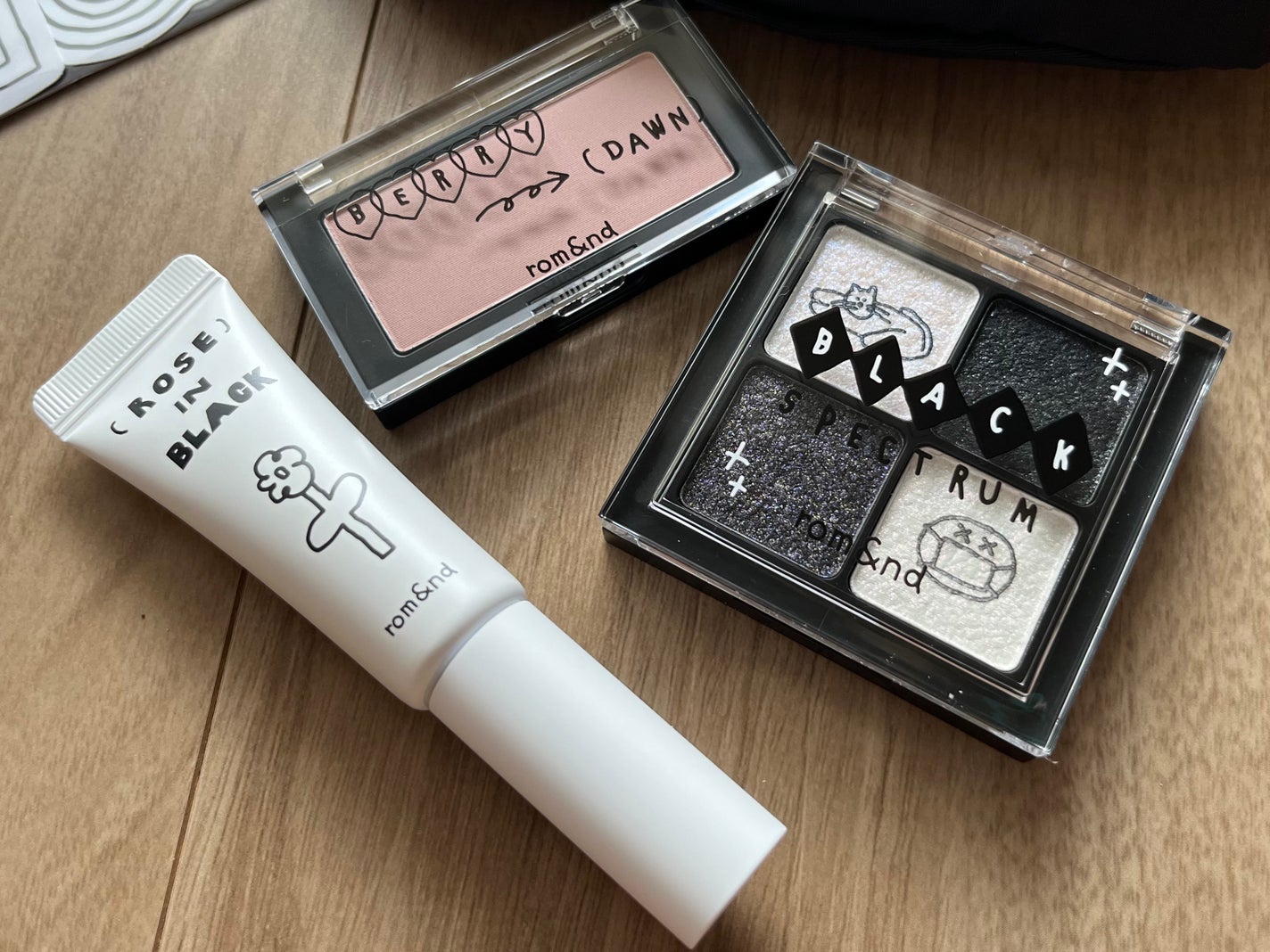 ベターザンアイズ/rom&nd/アイシャドウパレットを使ったクチコミ(3枚目)