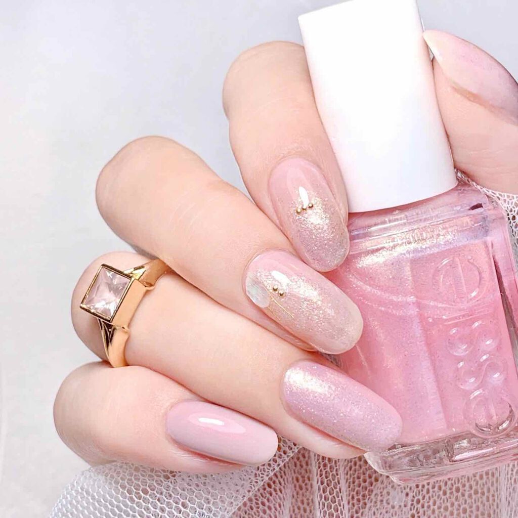 ネイルポリッシュ エッシーの口コミ バースデーガールは淡いピンク色のラ By Aiainail セルフネイル 乾燥肌 Lips