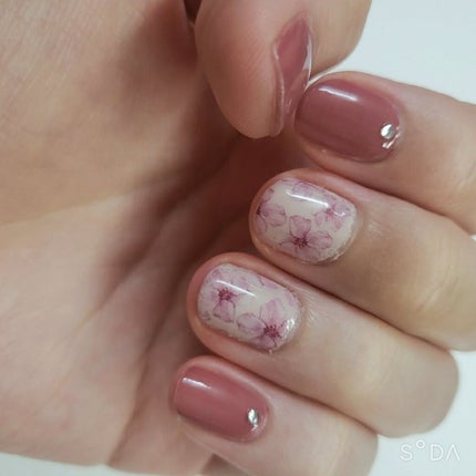 ネイルホリック リミテッドカラー Sweets Holic BE862/ネイルホリック/マニキュアの画像