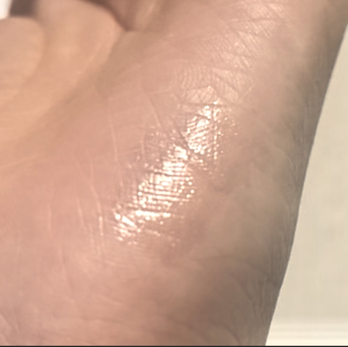 トゥインクルペンライナー #01 シルバーフレーク/rom&nd/リキッドアイライナーを使ったクチコミ（2枚目）