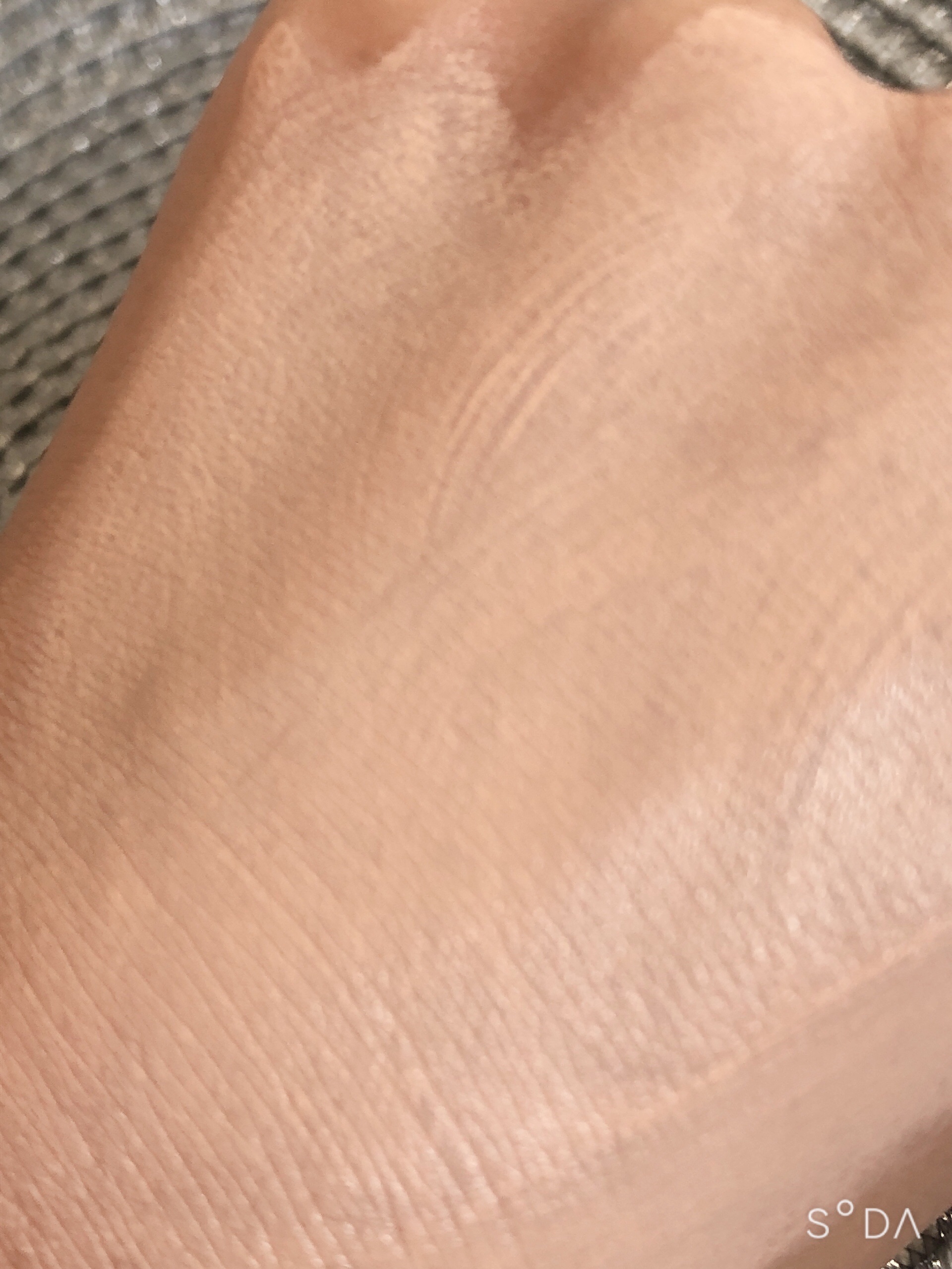 ミルキーラッピングファンデ 02 ベージュ/MAJOLICA MAJORCA/リキッドファンデーションを使ったクチコミ（3枚目）