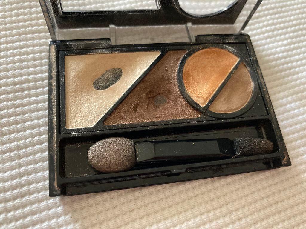 スモーキーラウンドアイズ/KATE/アイシャドウパレットを使ったクチコミ(2枚目)