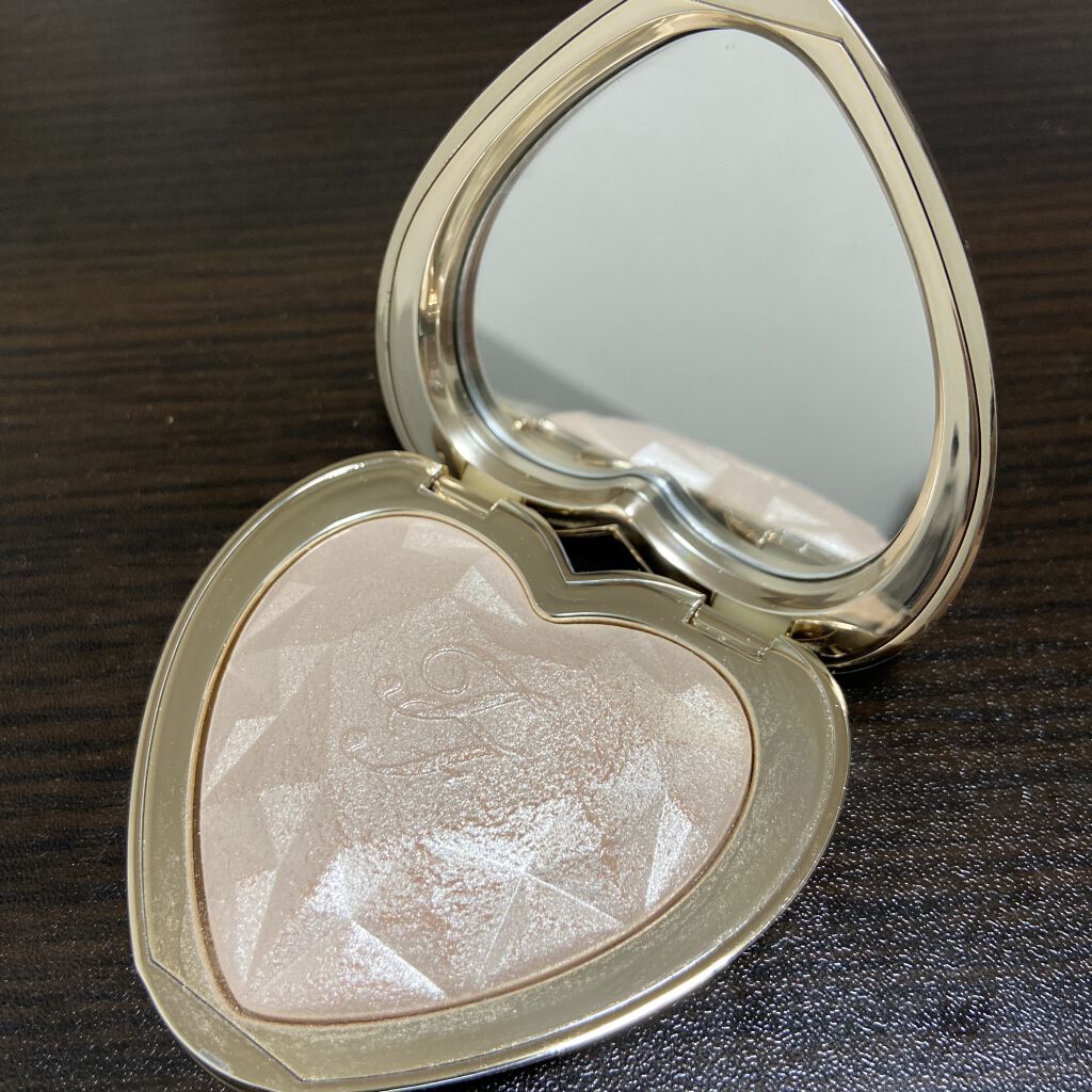 ラブ ライト ハイライター/Too Faced/パウダーハイライトを使ったクチコミ（2枚目）