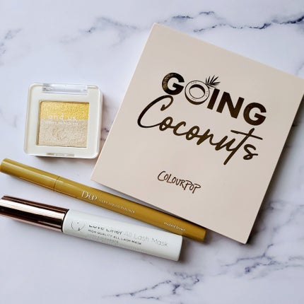 Going Coconuts Bronzed Eyeshadow Palette/ColourPop/アイシャドウパレットを使ったクチコミ(6枚目)