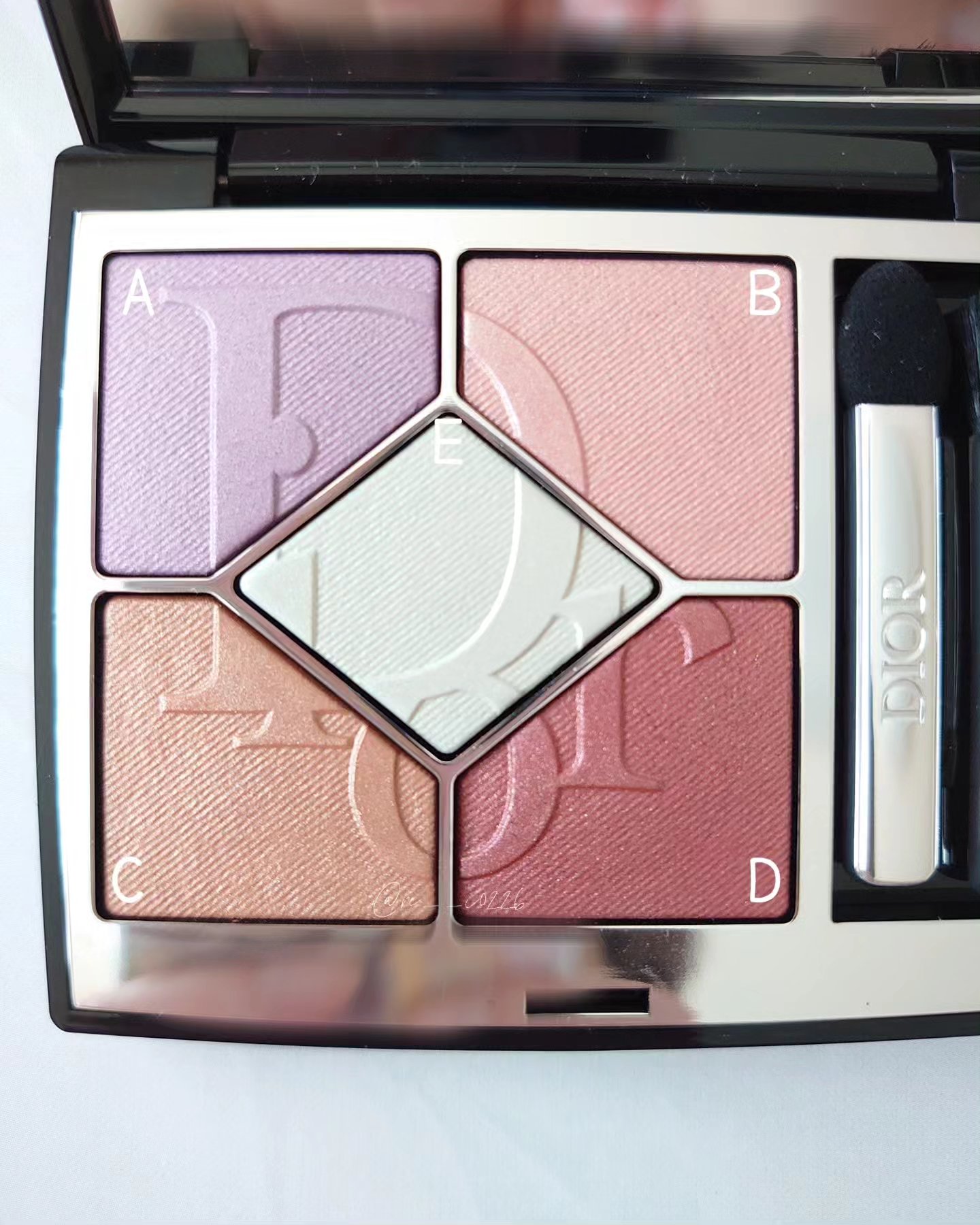 ディオールショウ スティロ ウォータープルーフ 146 パーリー ライラック/Dior/アイライナーを使ったクチコミ（3枚目）