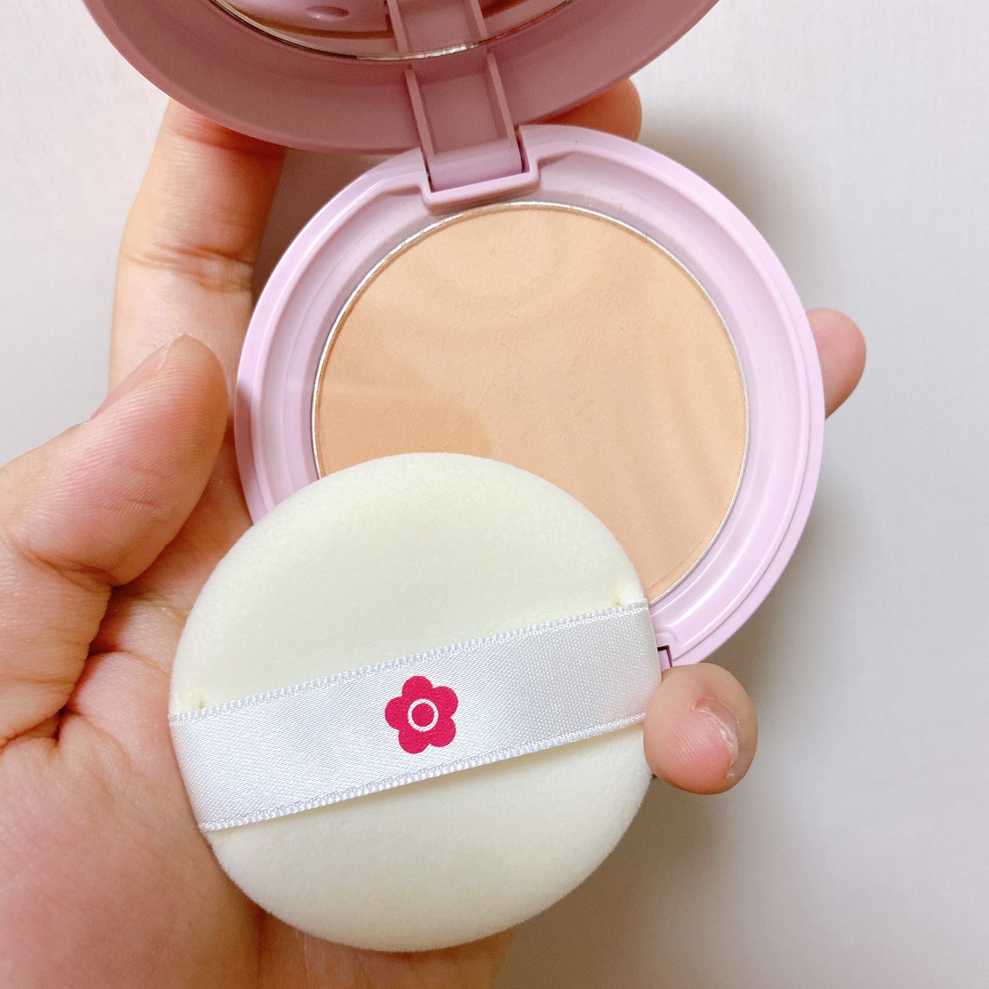 フェイス パウダー/DAISY DOLL by MARY QUANT/プレストパウダーを使ったクチコミ(2枚目)