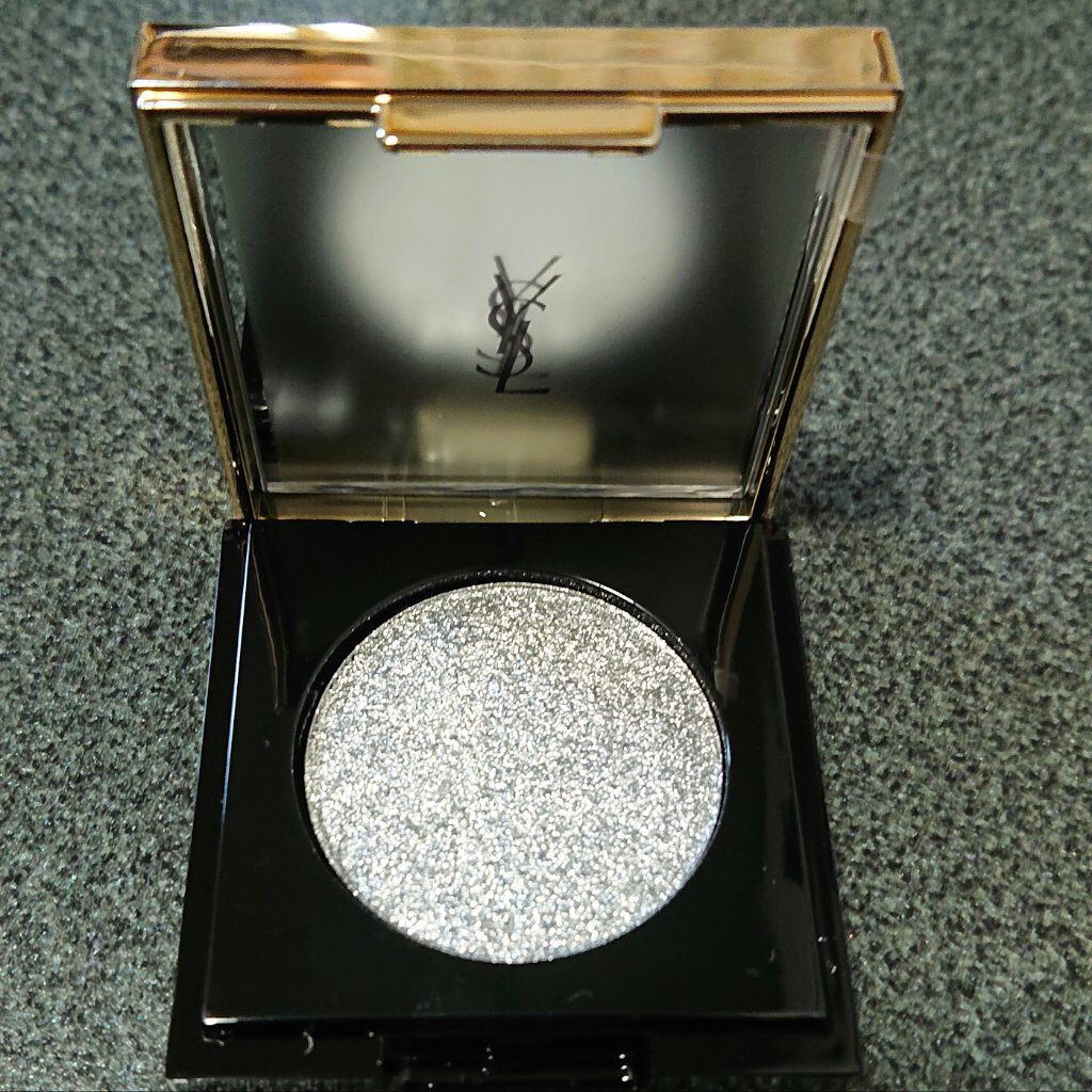 シークインクラッシュ/YVES SAINT LAURENT BEAUTE/単色アイシャドウを使ったクチコミ（1枚目）