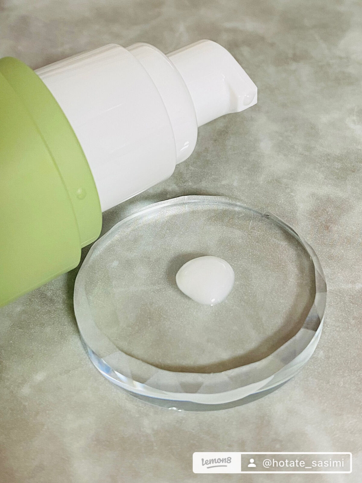 モイスチャーエマルジョン /HEMPLY HAIR/ヘアミルクを使ったクチコミ（3枚目）