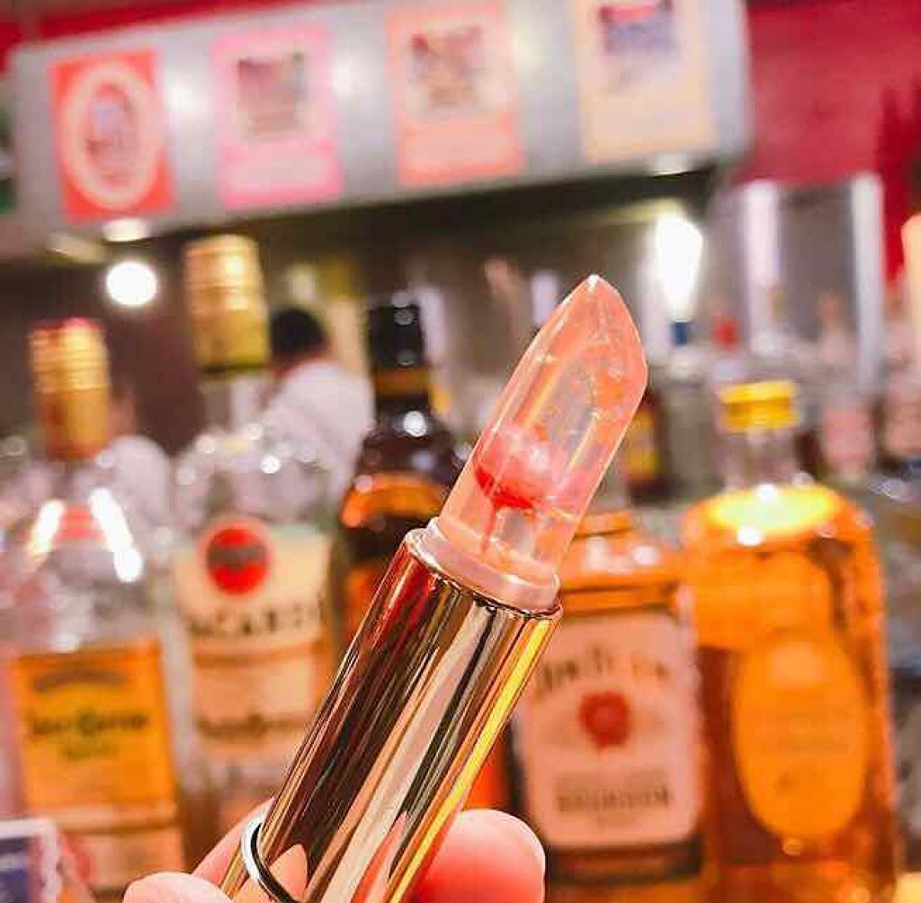 のんのん on LIPS 「可愛いリップ💄もらった!めっちゃ色が可愛い😍少し濃いピンク!唇..」(1枚目)