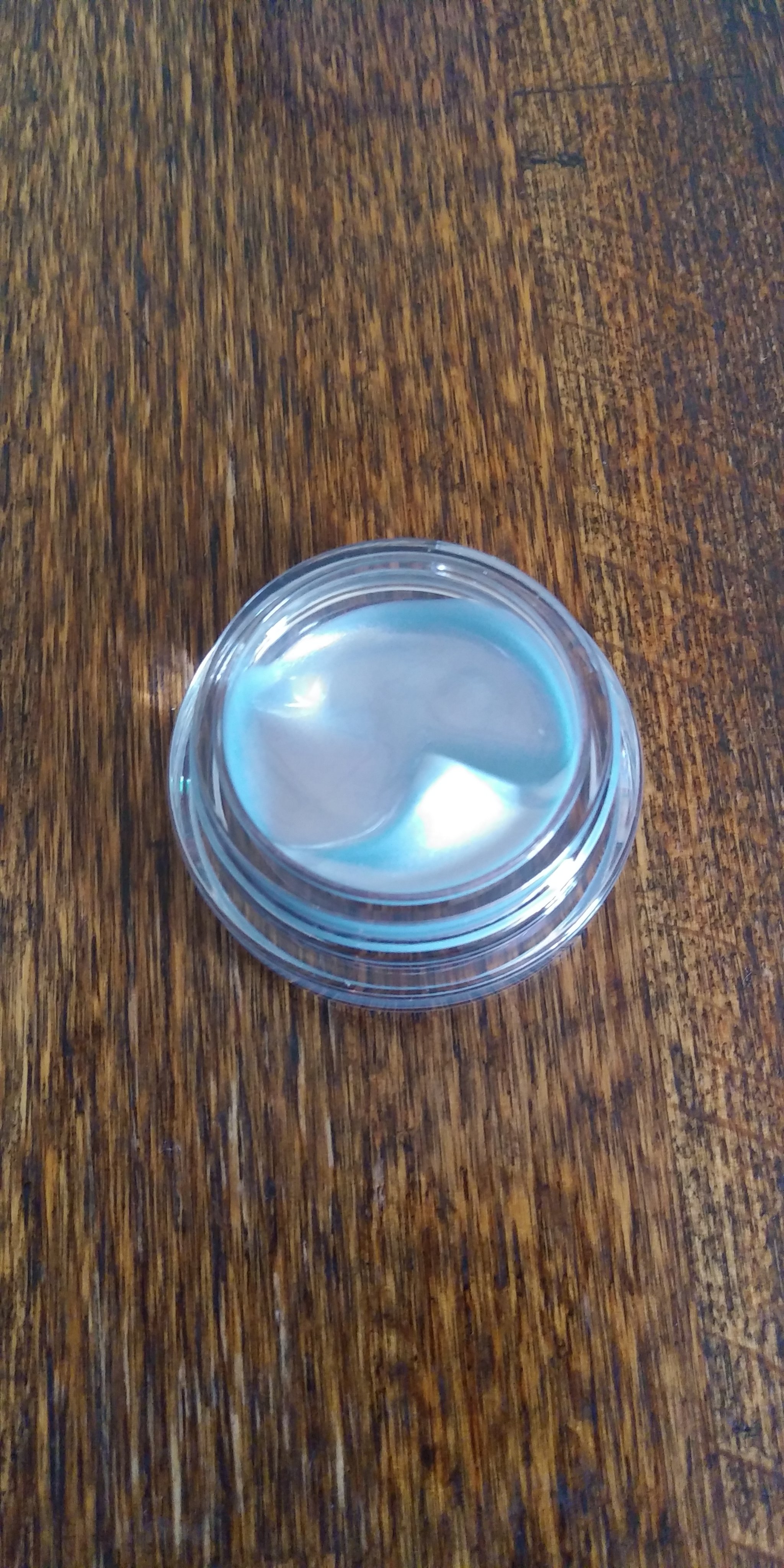 ジューシーパン グロッシージェリーハイライター/A’pieu/クリームハイライトを使ったクチコミ（2枚目）