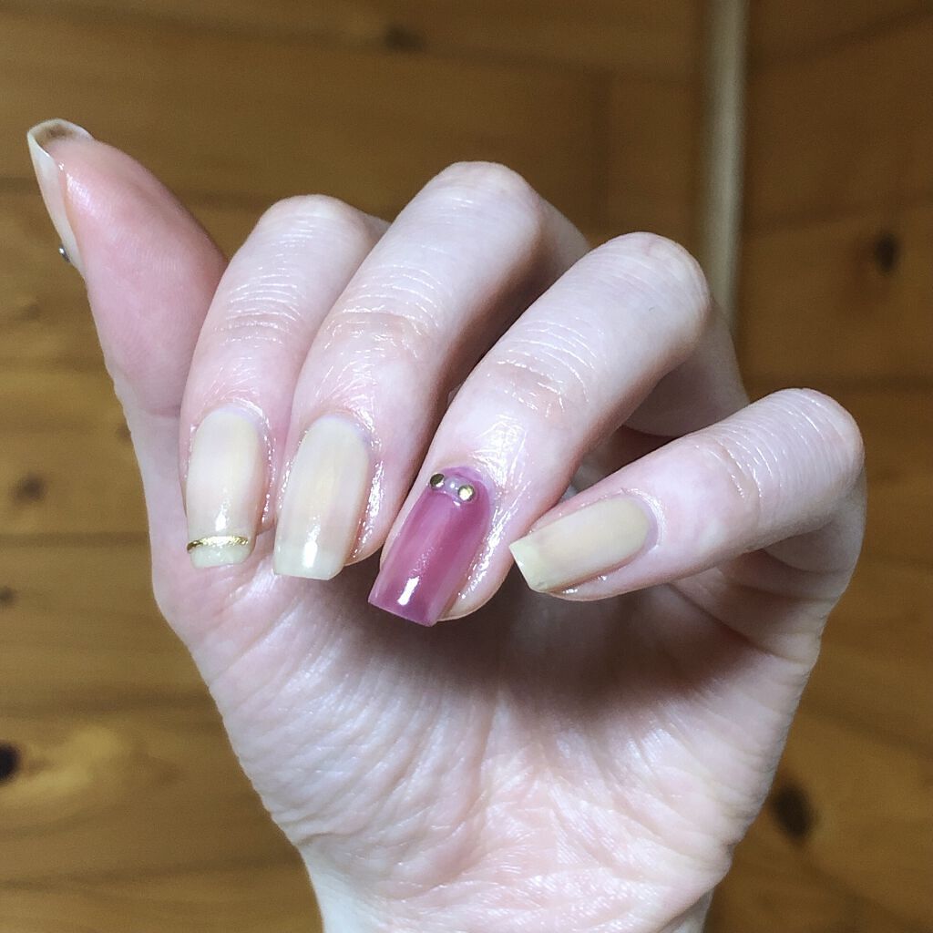 ネイル記録

つかったもの
・THE POLISH. ネイルポリッシュ 
sculpture parfum
・DAISO ネイルシール

#セルフネイル