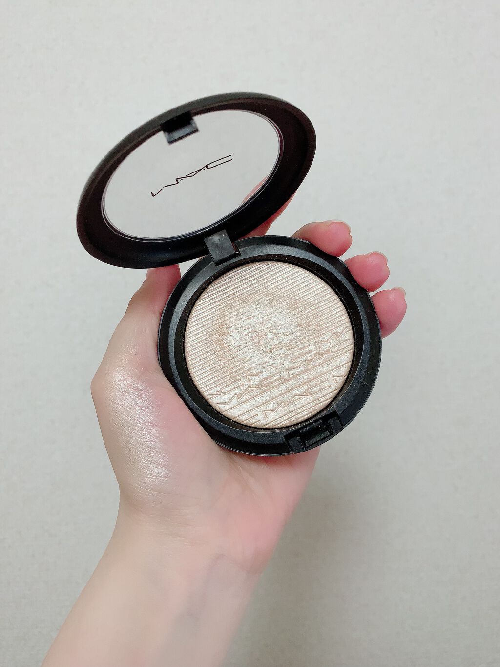 エクストラ ディメンション スキンフィニッシュ/M・A・C/プレストパウダーを使ったクチコミ(1枚目)