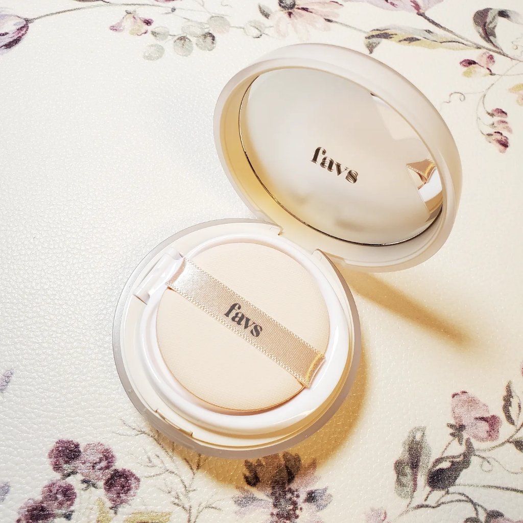 カーミンググロウアップクッションファンデーション/favs/リキッドファンデーションを使ったクチコミ（3枚目）