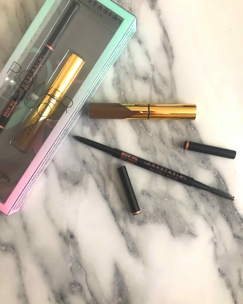 シマリング スキン パーフェクター/BECCA/化粧下地を使ったクチコミ(2枚目)