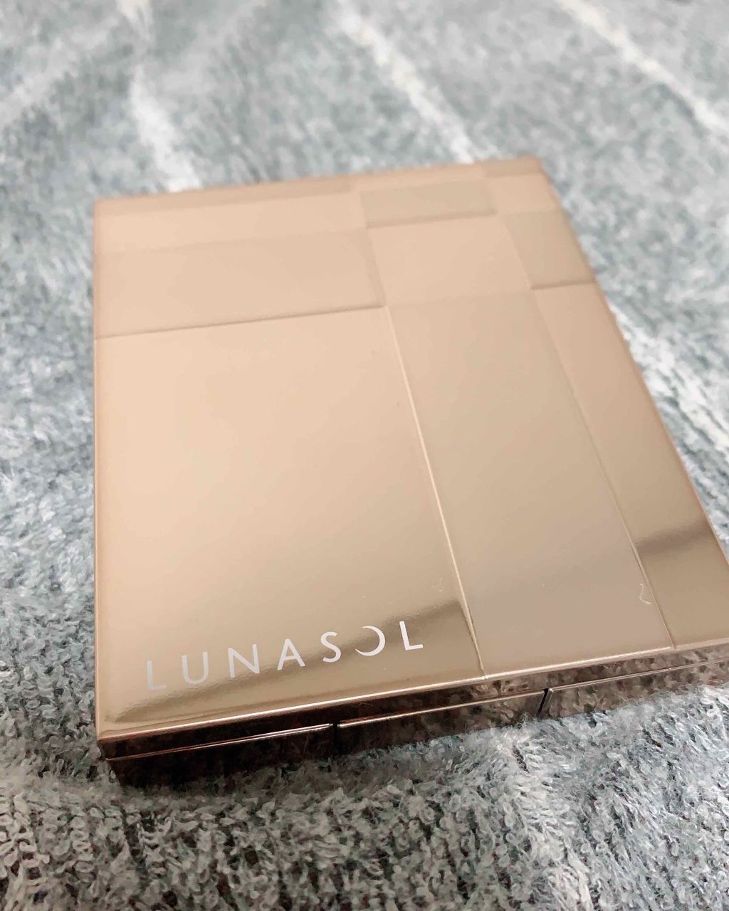 ベルベットフルアイズ/LUNASOL/アイシャドウパレットを使ったクチコミ(1枚目)