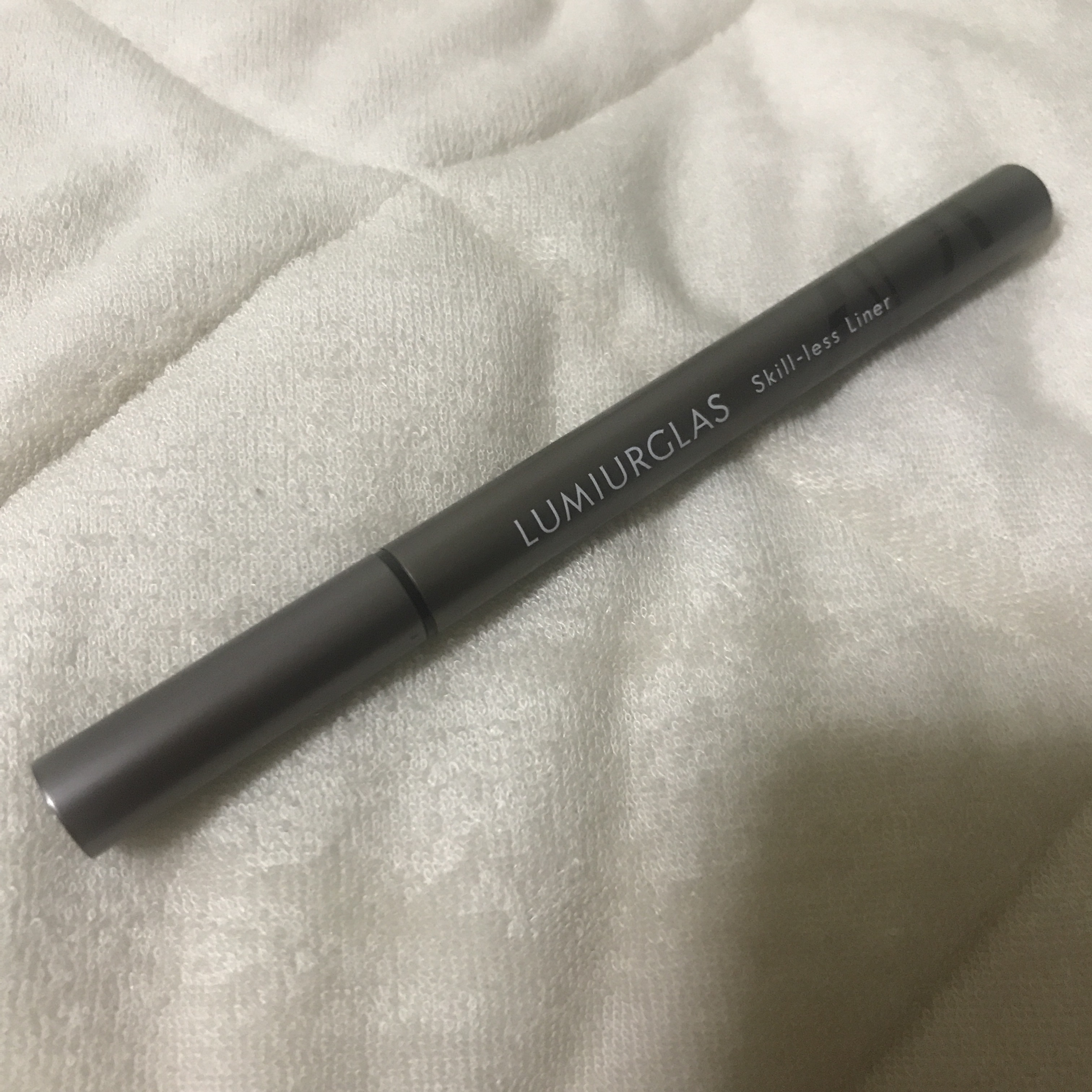 スキルレスライナー/LUMIURGLAS/リキッドアイライナーを使ったクチコミ（1枚目）