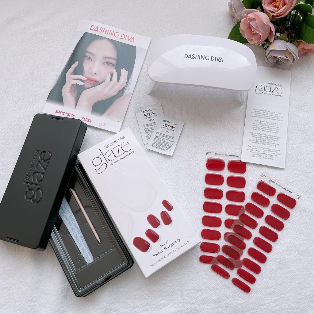 GLAZE グレーズ 半硬化タイプジェルネイルシール Sweet Burgundy/DASHINGDIVA MAGICPRESS/ネイルシールを使ったクチコミ（2枚目）