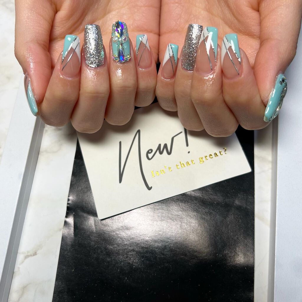 cst on LIPS 「#おまかせネイル#スクエアネイル#春ネイル💅#ネイル好きな人と..」(4枚目)