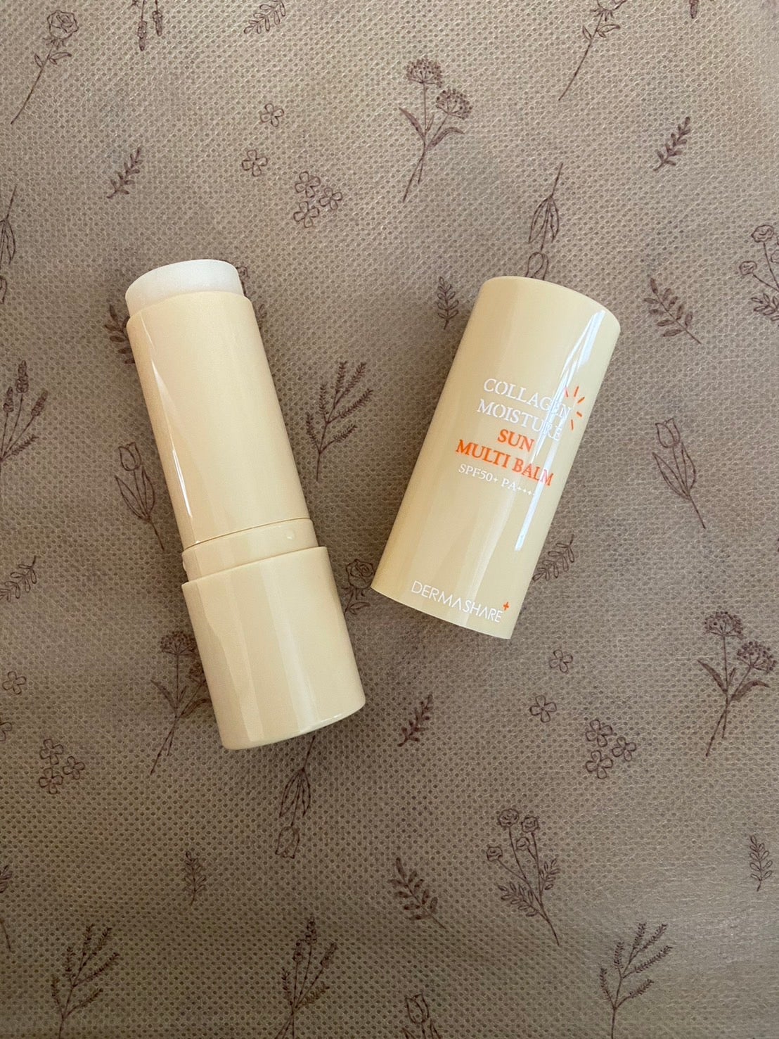 コラーゲンモイスチャーSUNマルチバーム/DERMASHARE/日焼け止めスティックを使ったクチコミ(1枚目)