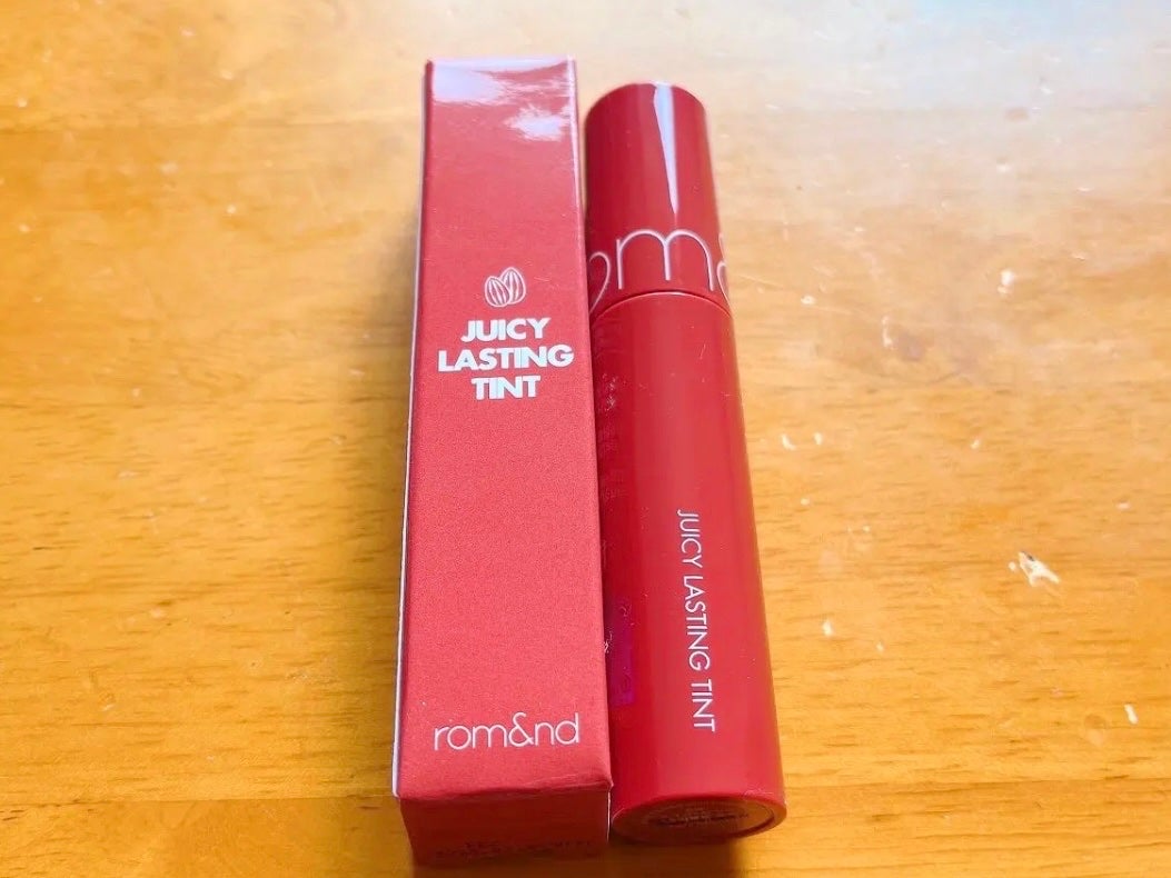 ジューシーラスティングティント/rom&nd/リップティントを使ったクチコミ(2枚目)