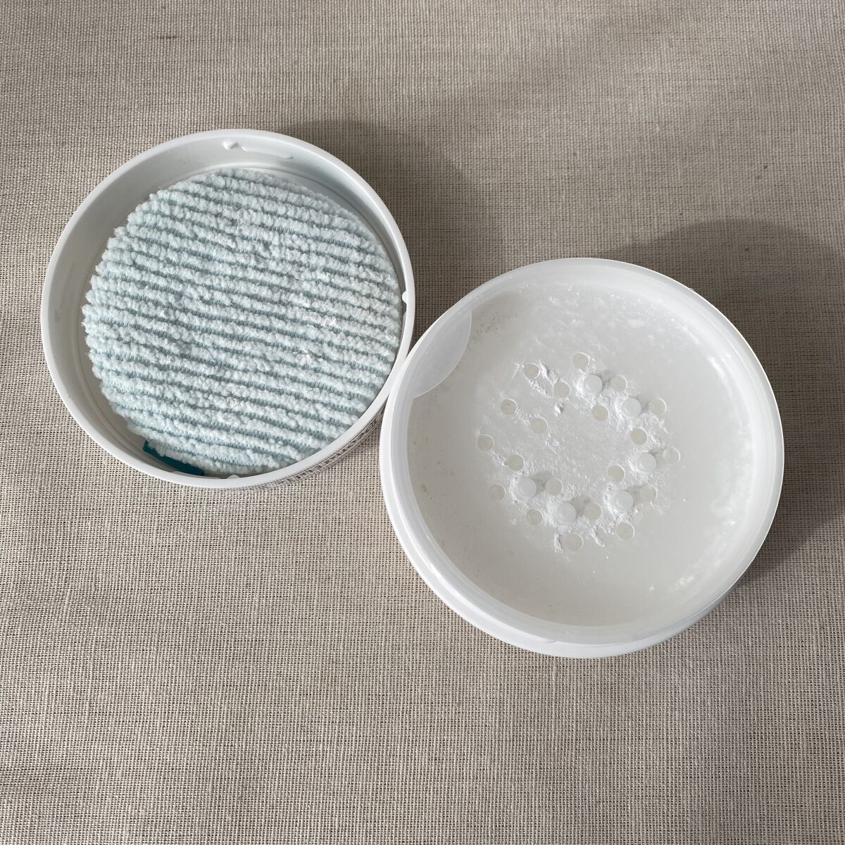 薬用さらさらデオドラントパウダー/デオナチュレ/デオドラント・制汗剤を使ったクチコミ（2枚目）