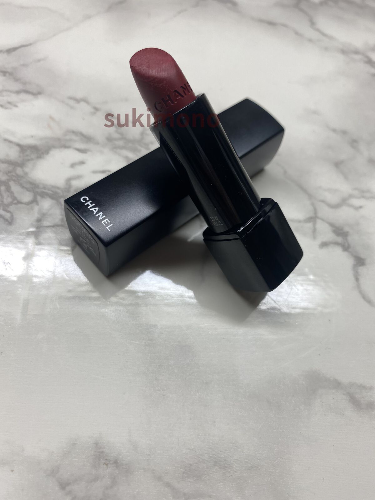 ルージュ アリュール ヴェルヴェット エクストレム/CHANEL/口紅を使ったクチコミ（2枚目）