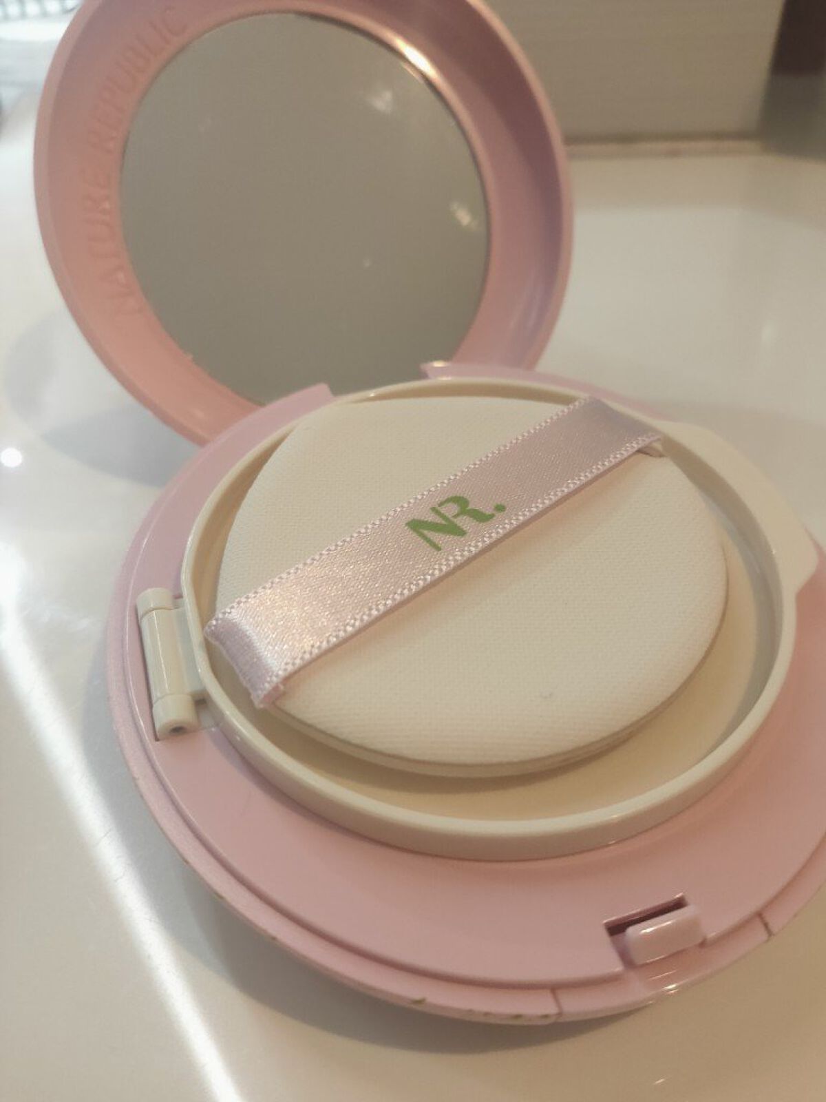 PROBIOエッセンスクッション/ネイチャーリパブリック/クッションファンデーションを使ったクチコミ（2枚目）