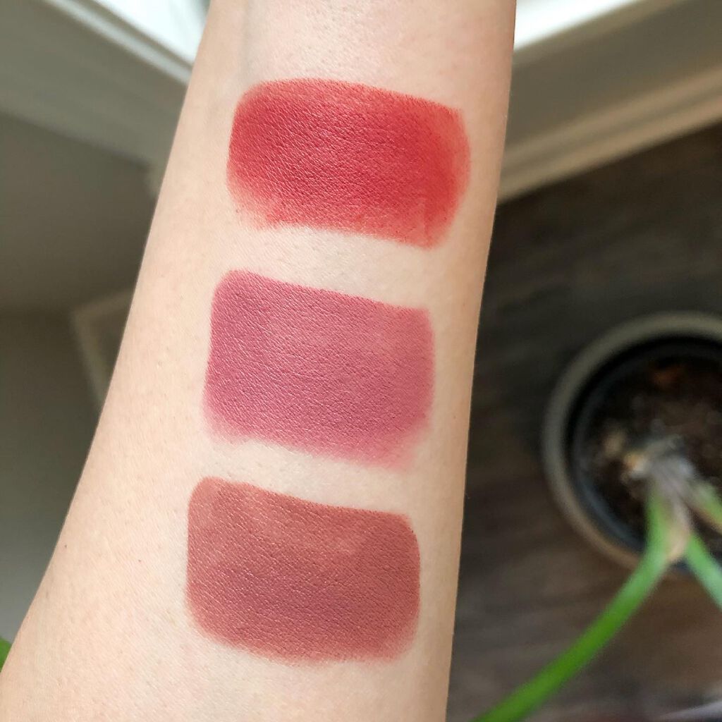 ベアプロ ロングウェア リップスティック ペタル/bareMinerals/口紅を使ったクチコミ（3枚目）