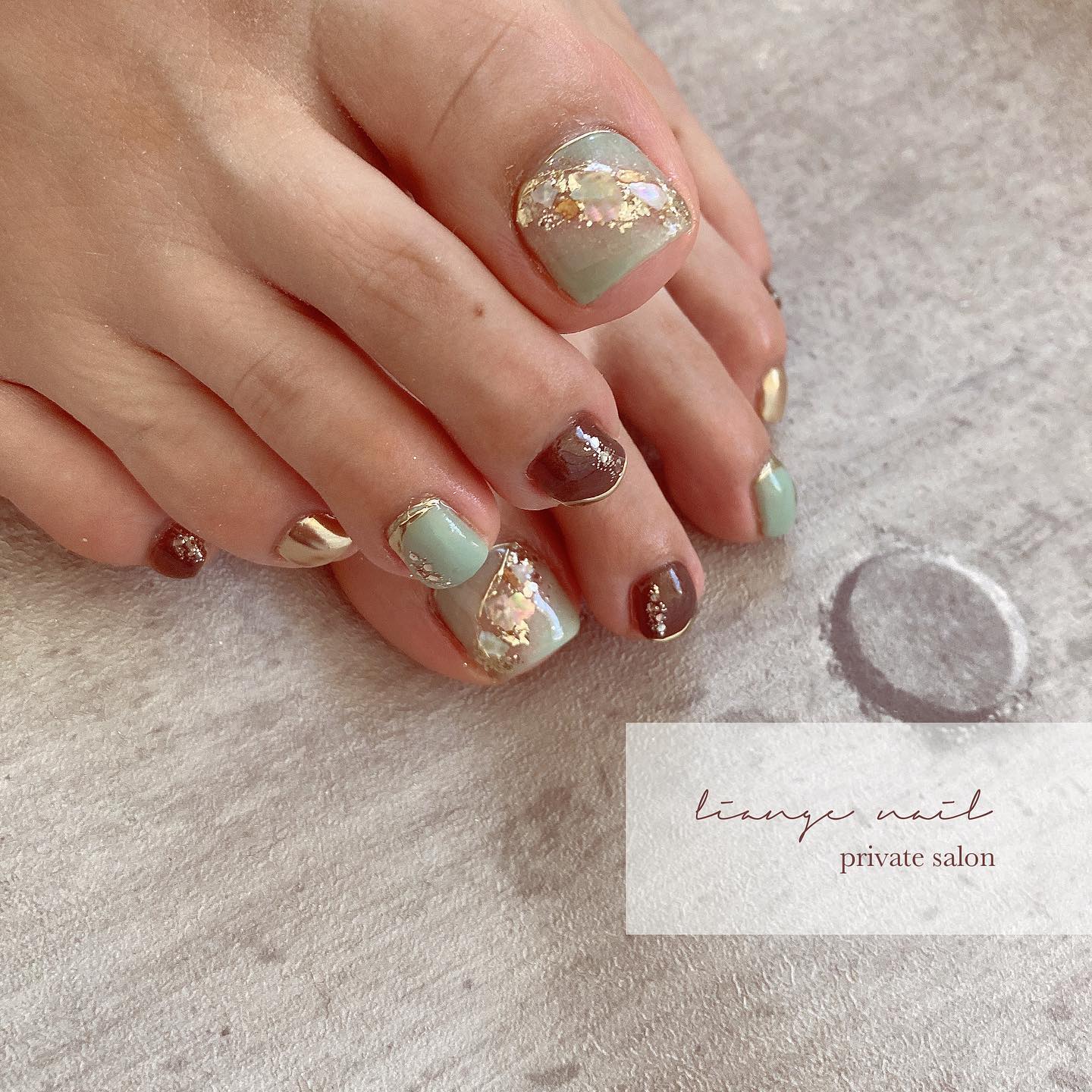 #リアンジェネイル,#柏ネイル,#ネイル,#ニュアンスネイル,#大人ニュアンスネイル,#夏ネイル,#フットネイル,#シェルネイル,#ミラーネイルのネイルデザイン