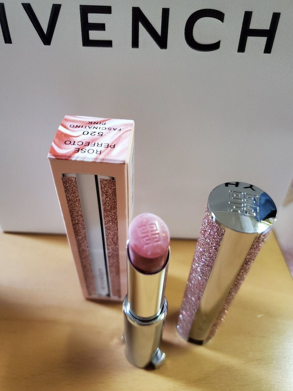 ローズ・パーフェクト/GIVENCHY/リップバームを使ったクチコミ(1枚目)