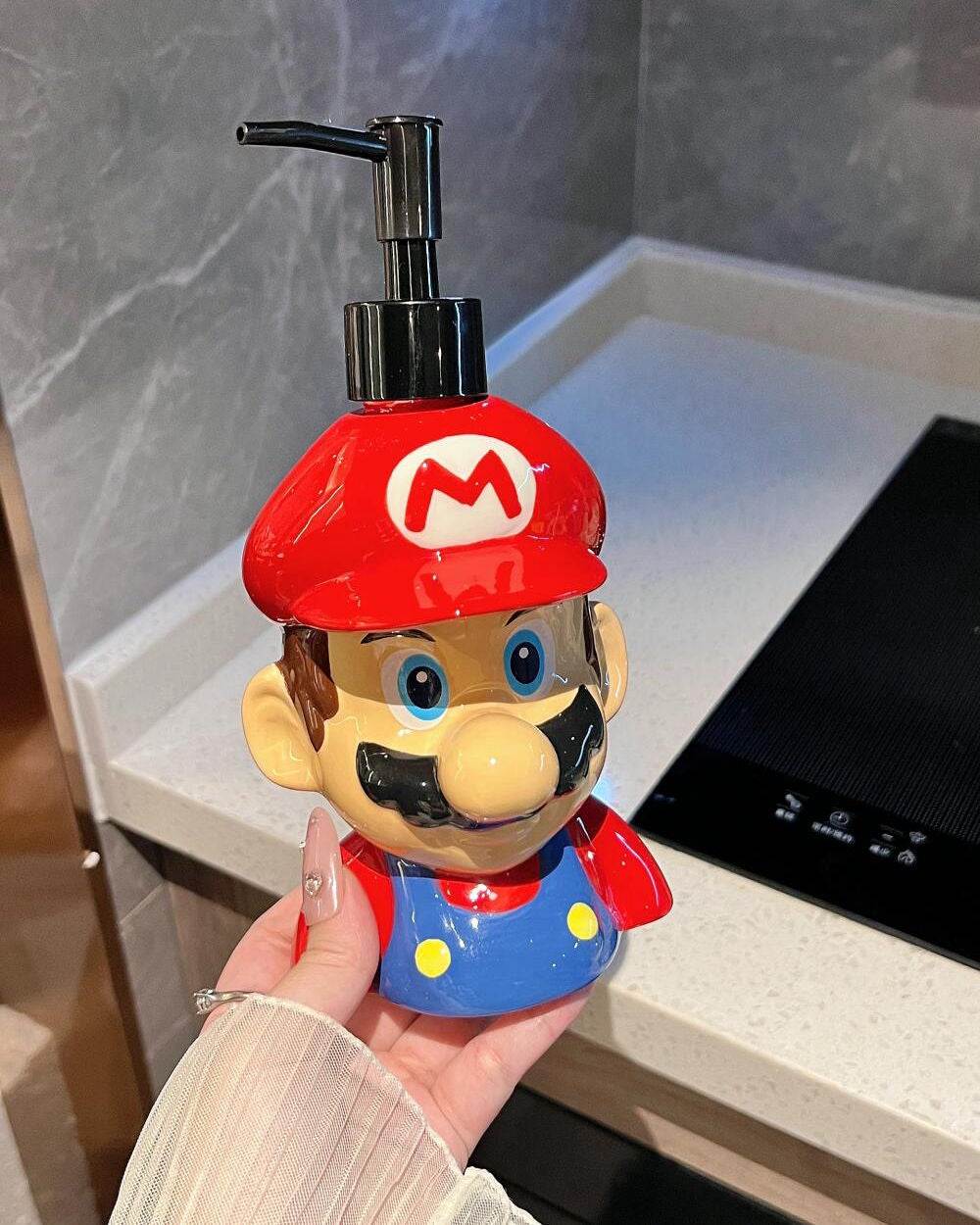 伊藤 ミオ on LIPS 「新居への引っ越し後100個目の宅配便(第2弾)【可愛くてごめん..」(1枚目)